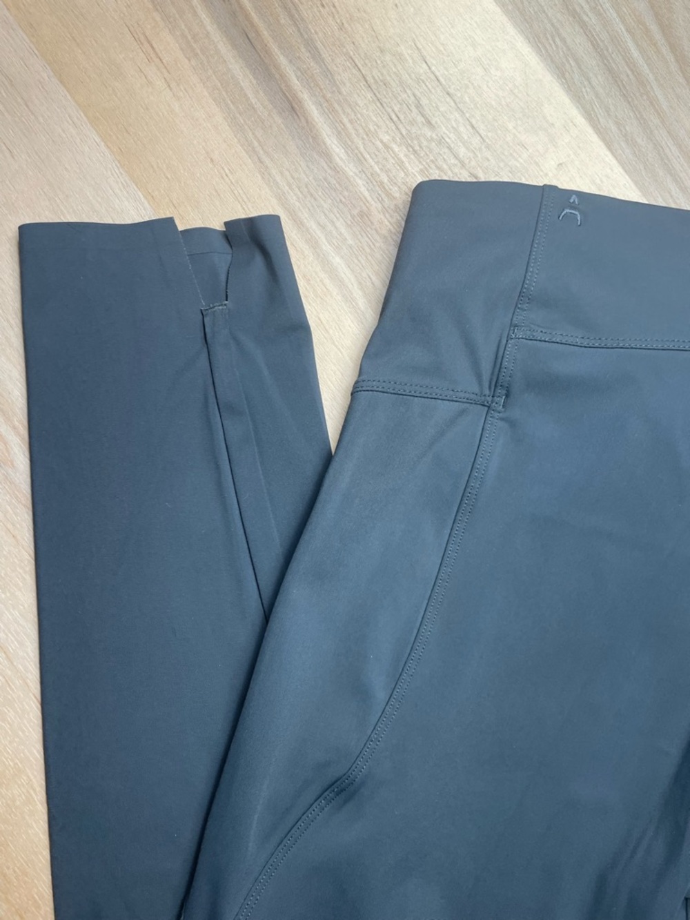 ADAY Crop Roll Leggings Gray High Rise Stretch Minimalist Size‎ Small - Picture 6 of 11